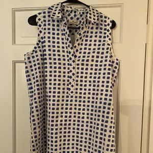 Sleeveless collard vineyard vines dress!
